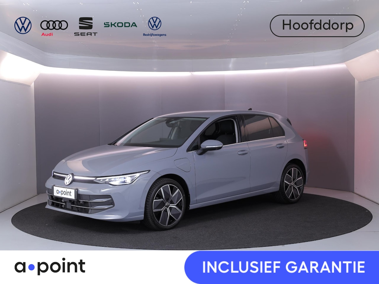 Volkswagen Golf - 1.5 eHybrid Style Edition 204 pk Automaat (DSG) | Verlengde garantie | Navigatie | Parkeer - AutoWereld.nl