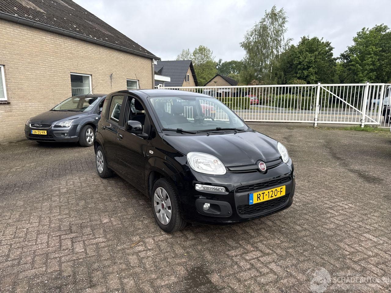 Fiat Panda - 0.9 TwinAir Lounge REST BPM €300,-!!! - AutoWereld.nl
