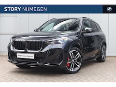 BMW X1 - xDrive25e M Sport Automaat / Panoramadak / Trekhaak / Sportstoelen / M Adaptief onderstel