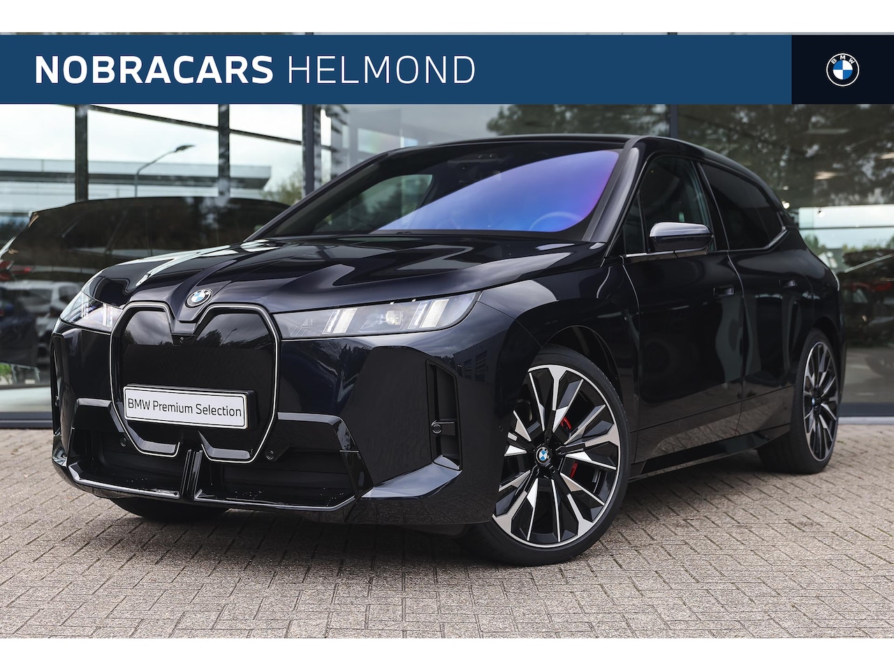 BMW iX - xDrive45 M Sport / Panoramadak / Trekhaak / Stoelventilatie / Soft-Close / Adaptief onders - AutoWereld.nl