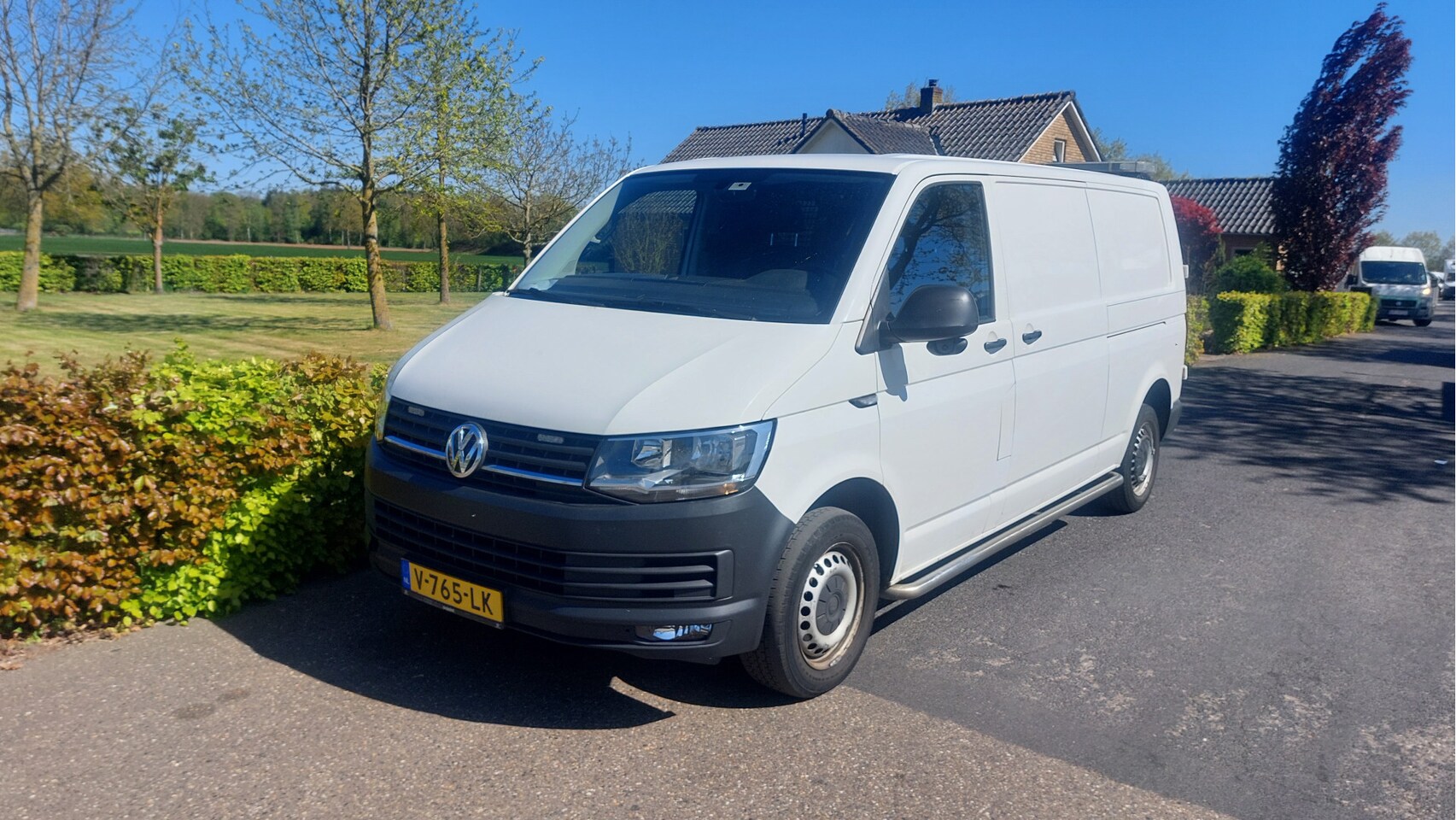 Volkswagen Transporter - 2.0 TDI L2H1 Highline AIRCO/DSG BJ 2018 - AutoWereld.nl