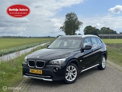 BMW X1 - sDrive18i Executive Automaat Pano Goed onderhouden