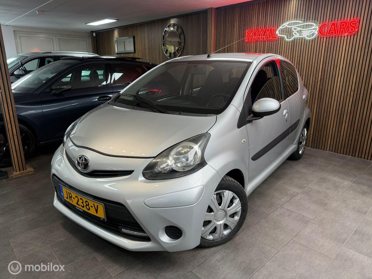 Toyota Aygo - 1.0 VVT-i Aspiration/ Nap / Airco / Apk - AutoWereld.nl