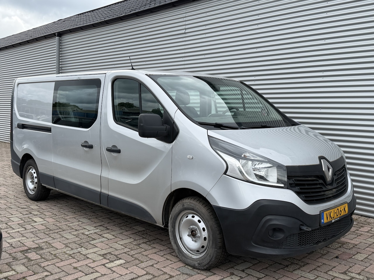 Renault Trafic - 1.6 dCi T29 L2H1 DC Comfort | Nieuw Binnen! | Lees Tekst | Read Text | Zo Mee - AutoWereld.nl
