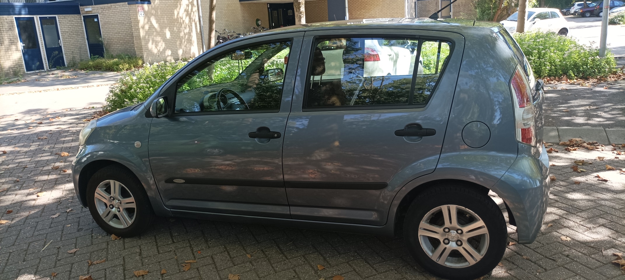 Daihatsu Sirion 2 - 1.0-12V Premium - AutoWereld.nl