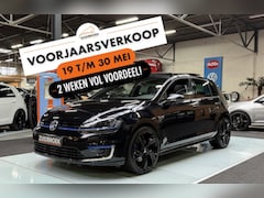 Volkswagen Golf - GTE Vol opties Pano DSG Leer clima Navi Cruise