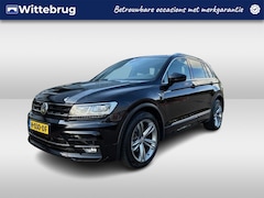 Volkswagen Tiguan - 1.5 TSI Comfortline Business R / R-line exterieur / Navi / Trekhaak wegklapbaar / APP Conn