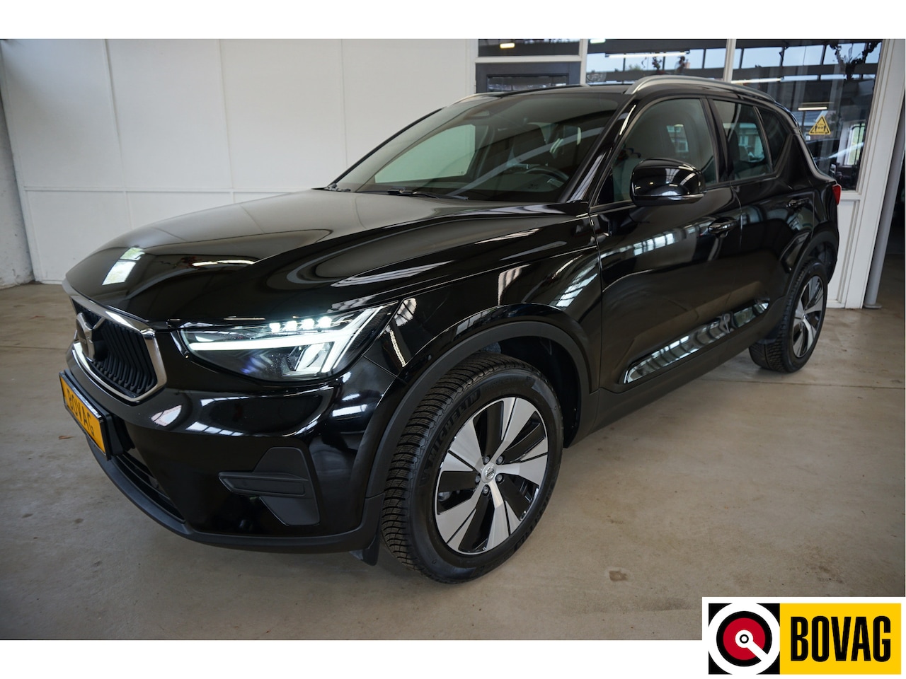 Volvo XC40 - 2.0 B3 Black Edition Cruise Adaptief - Stoel- Stuur verwarming - AutoWereld.nl