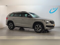 Skoda Kodiaq - 1.5 TSI Sportline Business LED Panoramadak Camera Stoelverwarming Adaptive Cruise