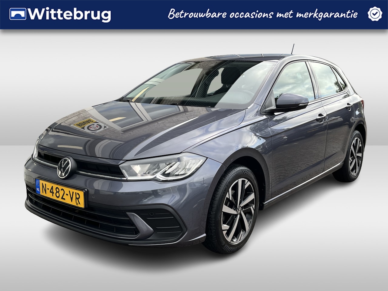 Volkswagen Polo - 1.0 TSI Life / CRUISE/ NAVI/ DAB/ APP-CONNECT/ PARK. SENSOREN V&A/ AIRCO/ AUTO. VERLICHTIN - AutoWereld.nl
