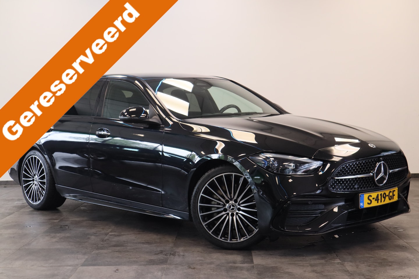 Mercedes-Benz C-klasse - 300 4MATIC AMG Line Burmester ACC Lane Assist Camera - AutoWereld.nl