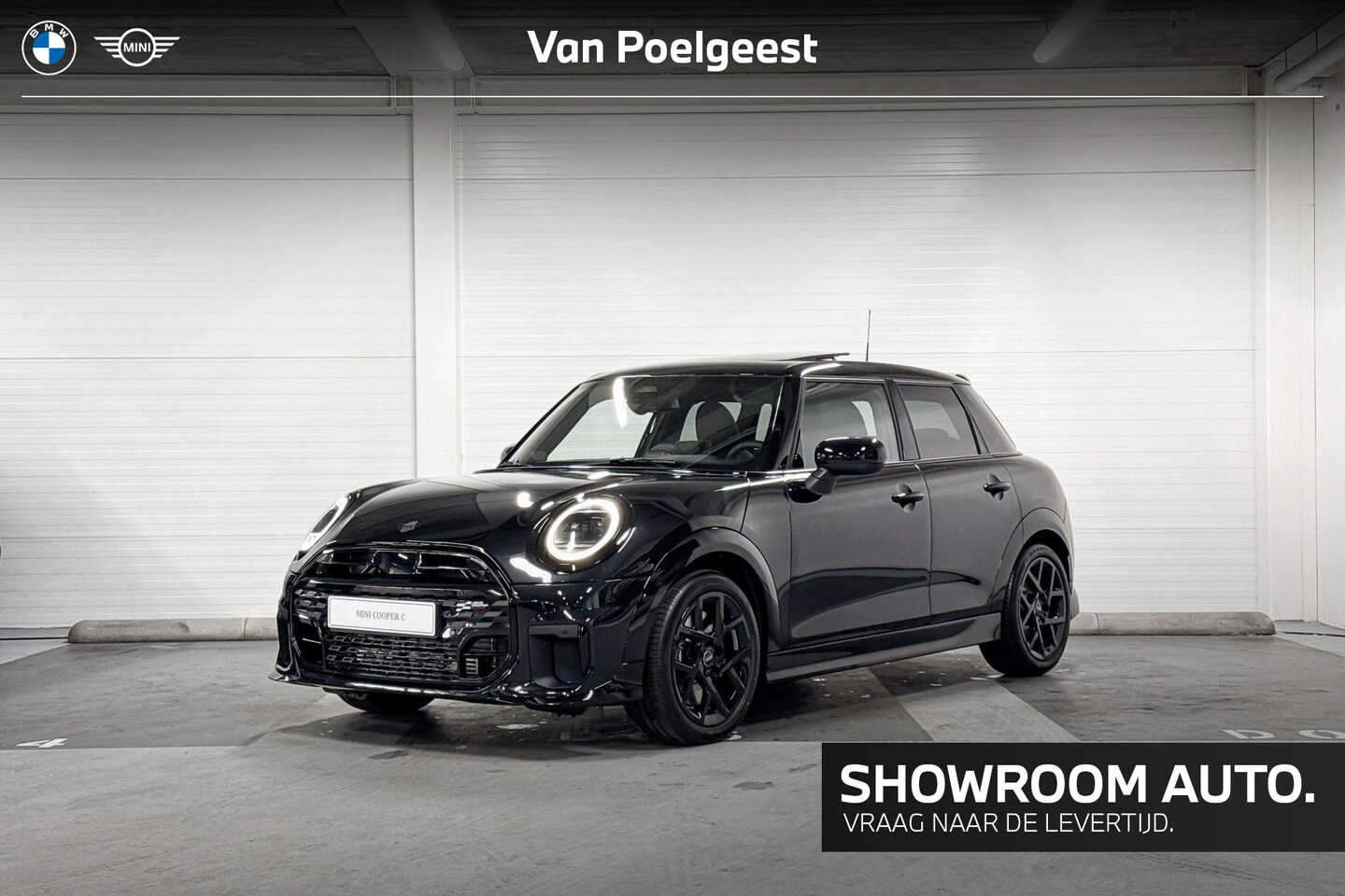 MINI Cooper - 5-deurs 1.5 Cooper C John Cooper Works M | 17 inch John Cooper Works Sprint Spoke black - AutoWereld.nl