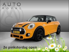 MINI Cooper S - 2.0 Chili Serious Business JOHN COOPER WORKS |HARMAN/KARDON | STOELVERWARMING| DIGITAAL IN