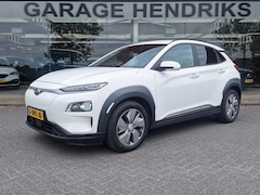 Hyundai Kona Electric - EV Premium 64 kWh | SOH: 96, 8% | Warmtepomp | Lage km-stand | Leder | HUD | Blindspot | F