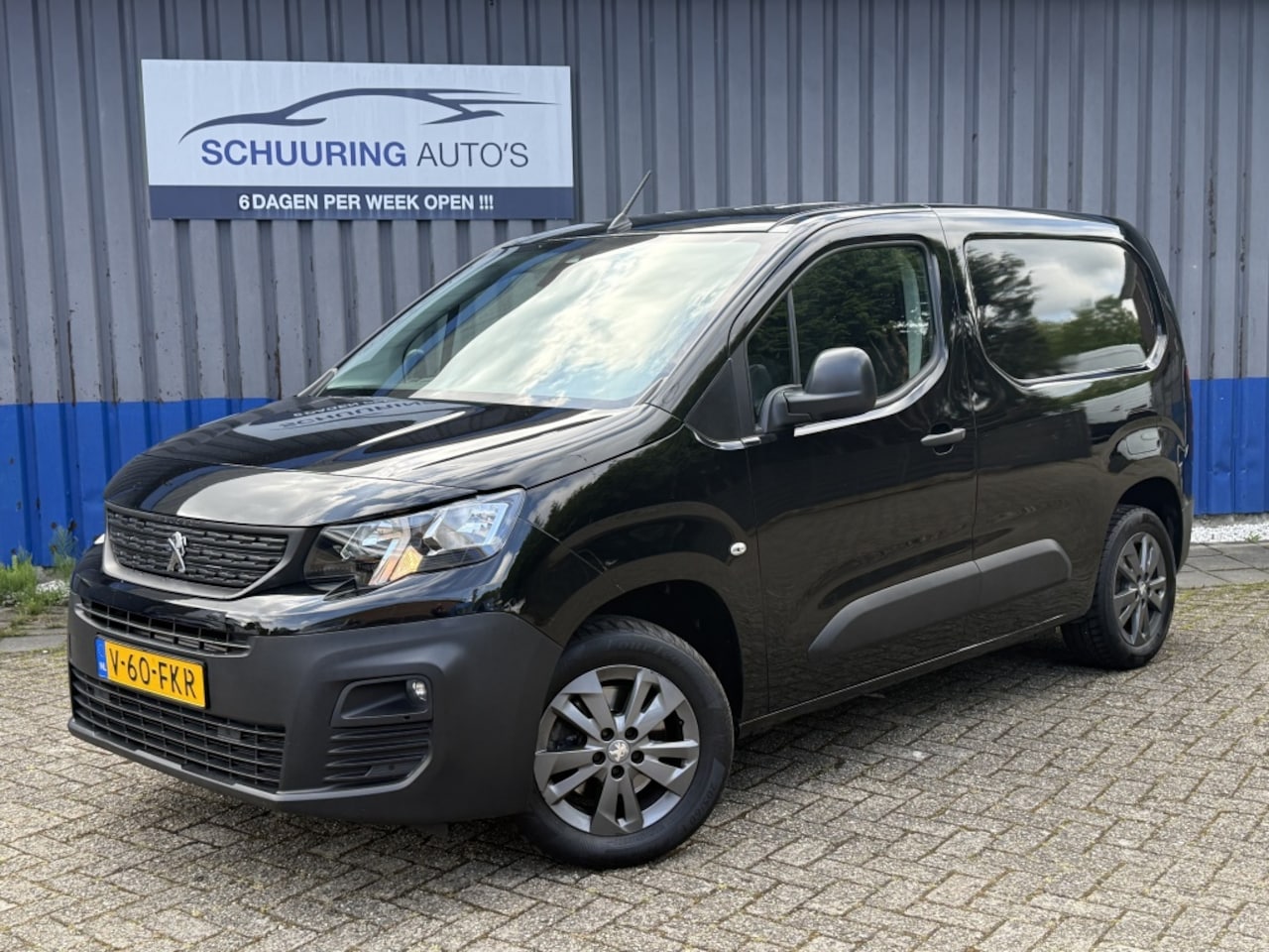Peugeot Partner - 1.5 BlueHDi 130 EAT8 Automaat - AutoWereld.nl