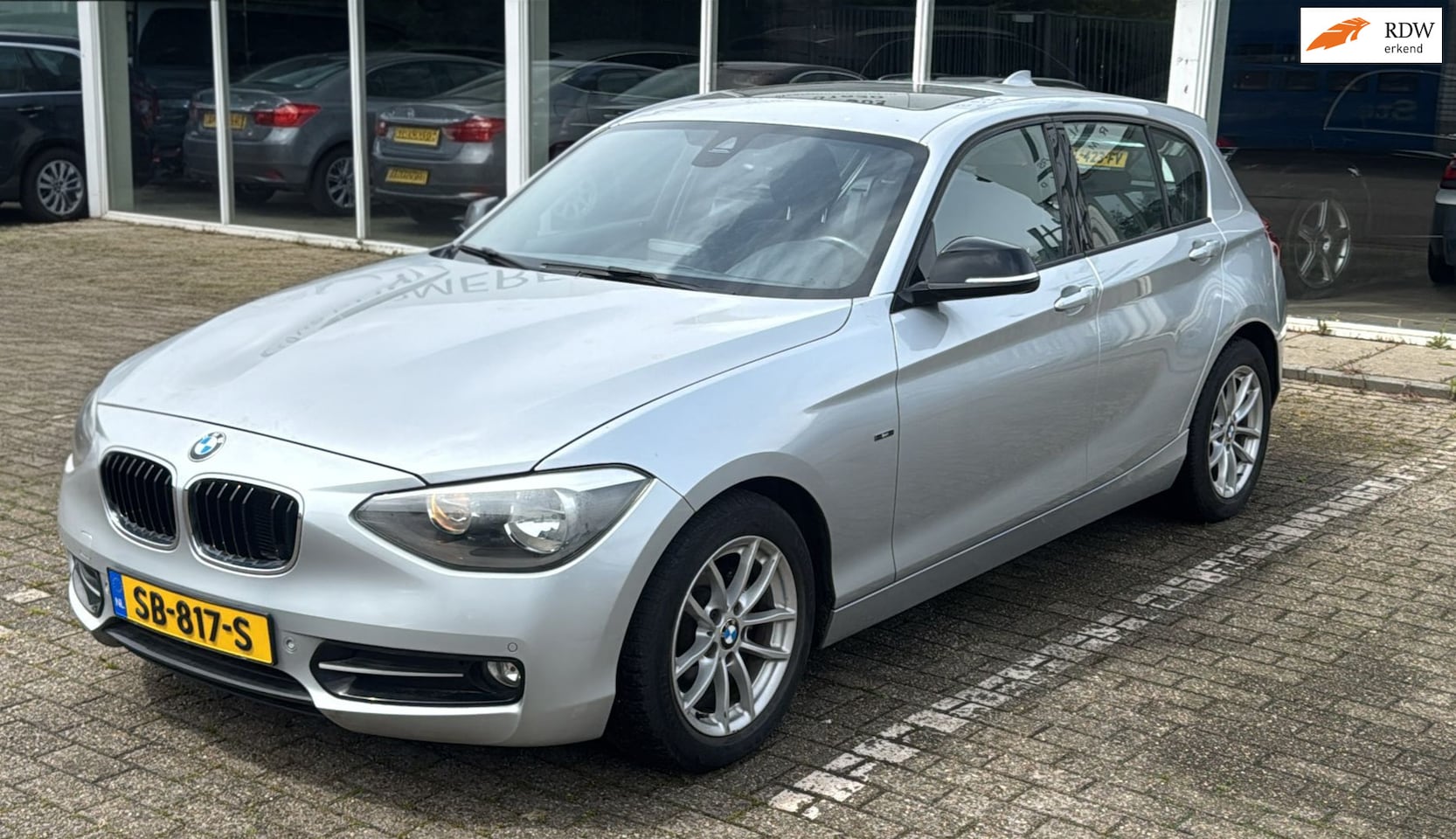 BMW 1-serie - 116i Business Sport 116i Business+ Sport - AutoWereld.nl
