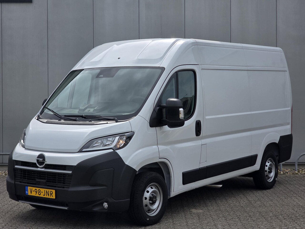 Opel Movano - GB 2.2 HDi 140pk L2H2 35 | Navigatie | Trekhaak | Leverbaar uit voorraad - AutoWereld.nl