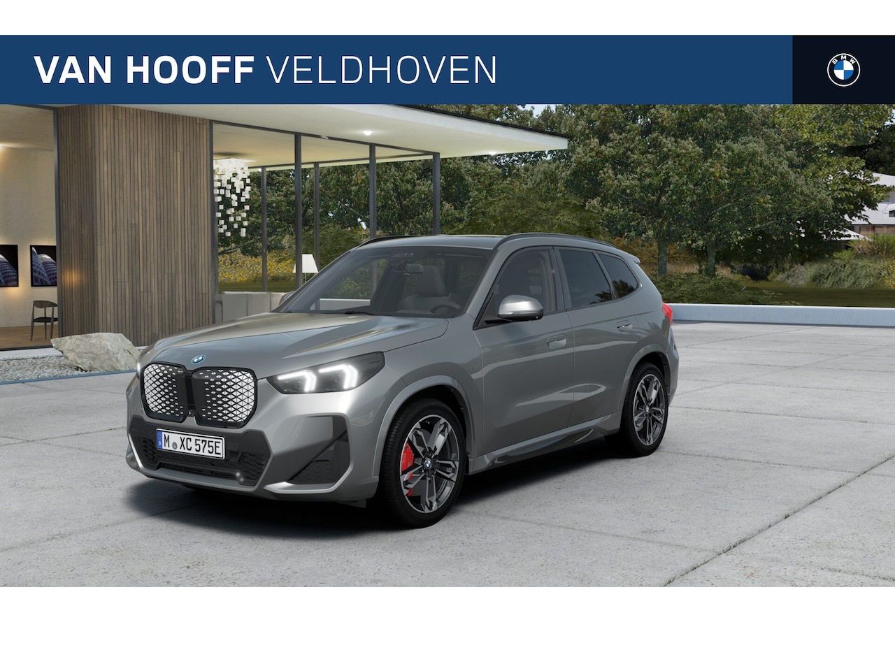 BMW iX1 - eDrive20 M Sport / Panoramadak / Trekhaak / Sportstoelen / M Adaptief onderstel / Head-Up - AutoWereld.nl