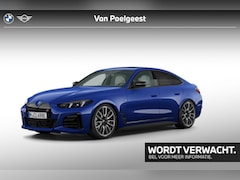 BMW i4 - M60 84 kWh Schuifdak | Carbon | Trekhaak | M Techniek pakket | Verwacht juni 2026