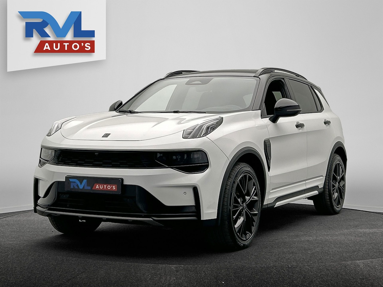 Lynk & Co 01 - 1.5 More | Leder| Pano | Stoel+Stuurwielverwarming | Keyless - AutoWereld.nl