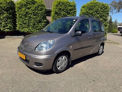 Toyota Yaris Verso - 1.5 VVT-i Sol