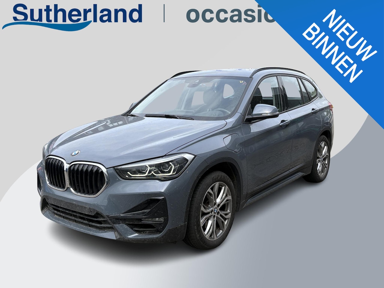 BMW X1 - xDrive25e Sport Line | PHEV | Trekhaak | Keyless | Elek. achterklep | Camera | Winterset | - AutoWereld.nl