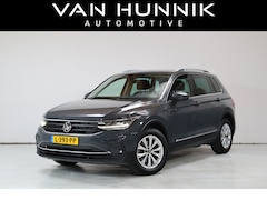 Volkswagen Tiguan - 1.5 TSI Life Business | Keyless | Virtual | Trekhaak | Acc | Dab