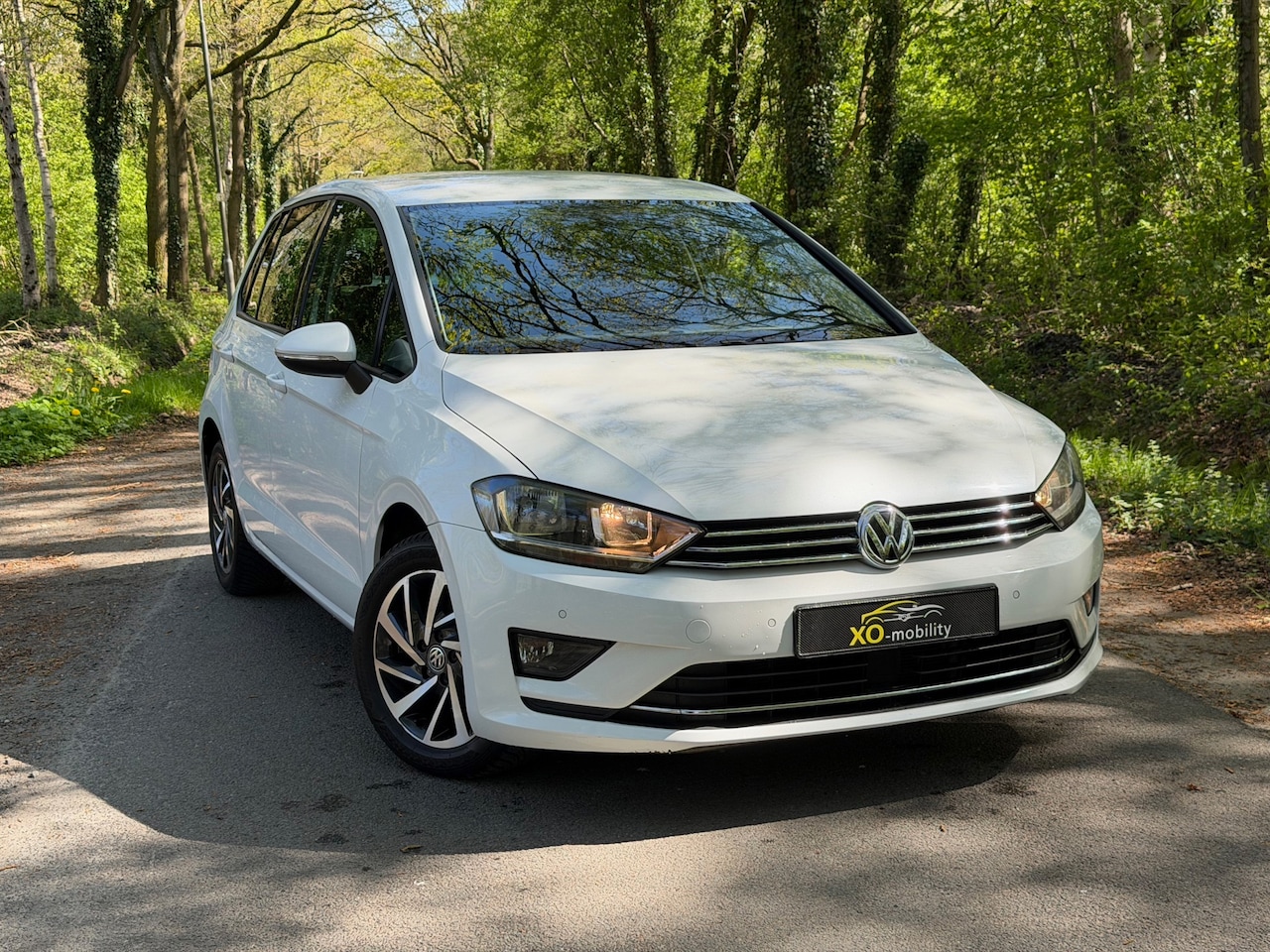 Volkswagen Golf Sportsvan - 1.0 TSI Comfortline DSG Automaat | Clima | Cruise | Navi | - AutoWereld.nl