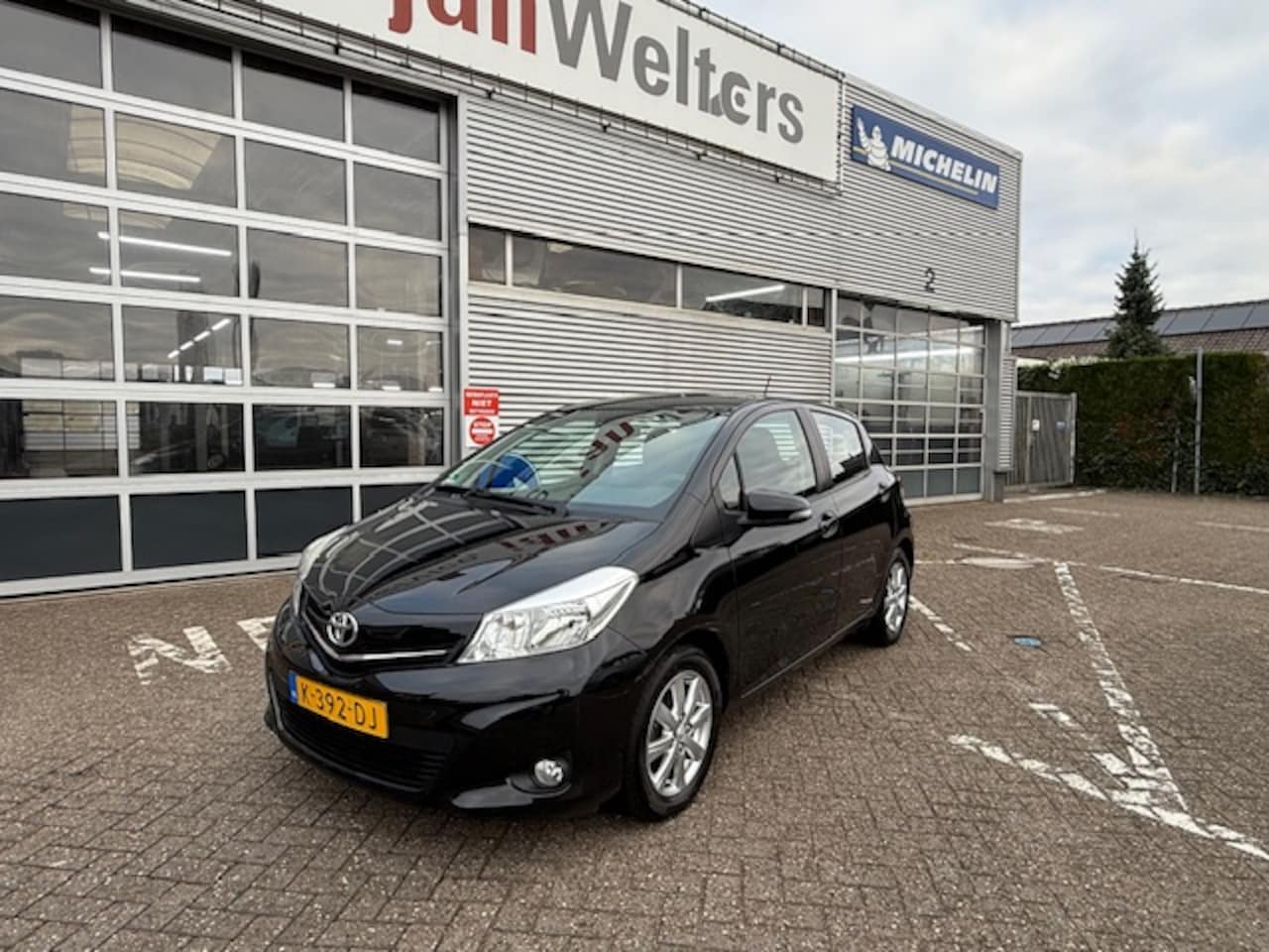 Toyota Yaris - 1.3 VVT-i Now Top 5 editie Airco / all-in prijs! - AutoWereld.nl