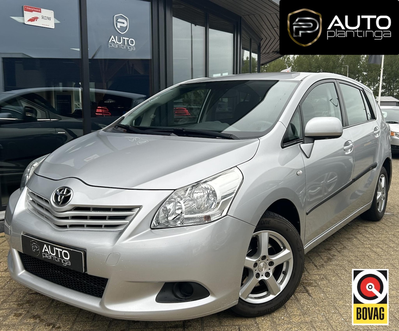 Toyota Verso - 1.6 VVT-i Comfort 132PK | Zeer Nette Staat! | Dealeronderhouden | NL AUTO | Trekhaak | Nav - AutoWereld.nl