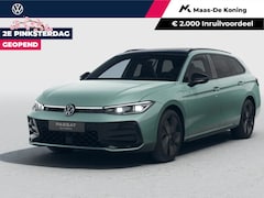 Volkswagen Passat Variant - R-Line Edition 1.5 eHybrid 204 PK 6 DSG · Draadloze telefoonlader · Achteruitrijcamera · S