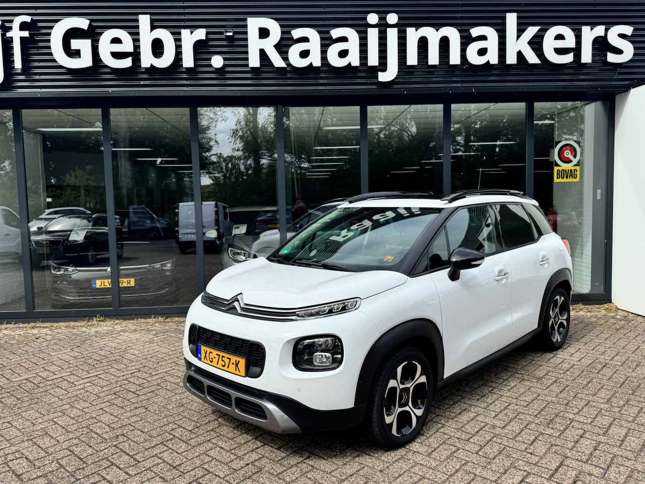 Citroën C3 Aircross - 1.2 PureTech Shine*Panoramadak*ECC*EXPORT/EX.BPM* - AutoWereld.nl