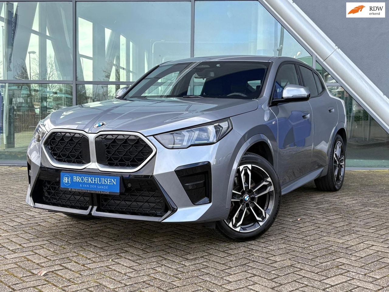 BMW X2 - SDrive20i Launch Edition M sport Camera / Harman Kardon Audio / Stoel-Stuurverwarming - AutoWereld.nl