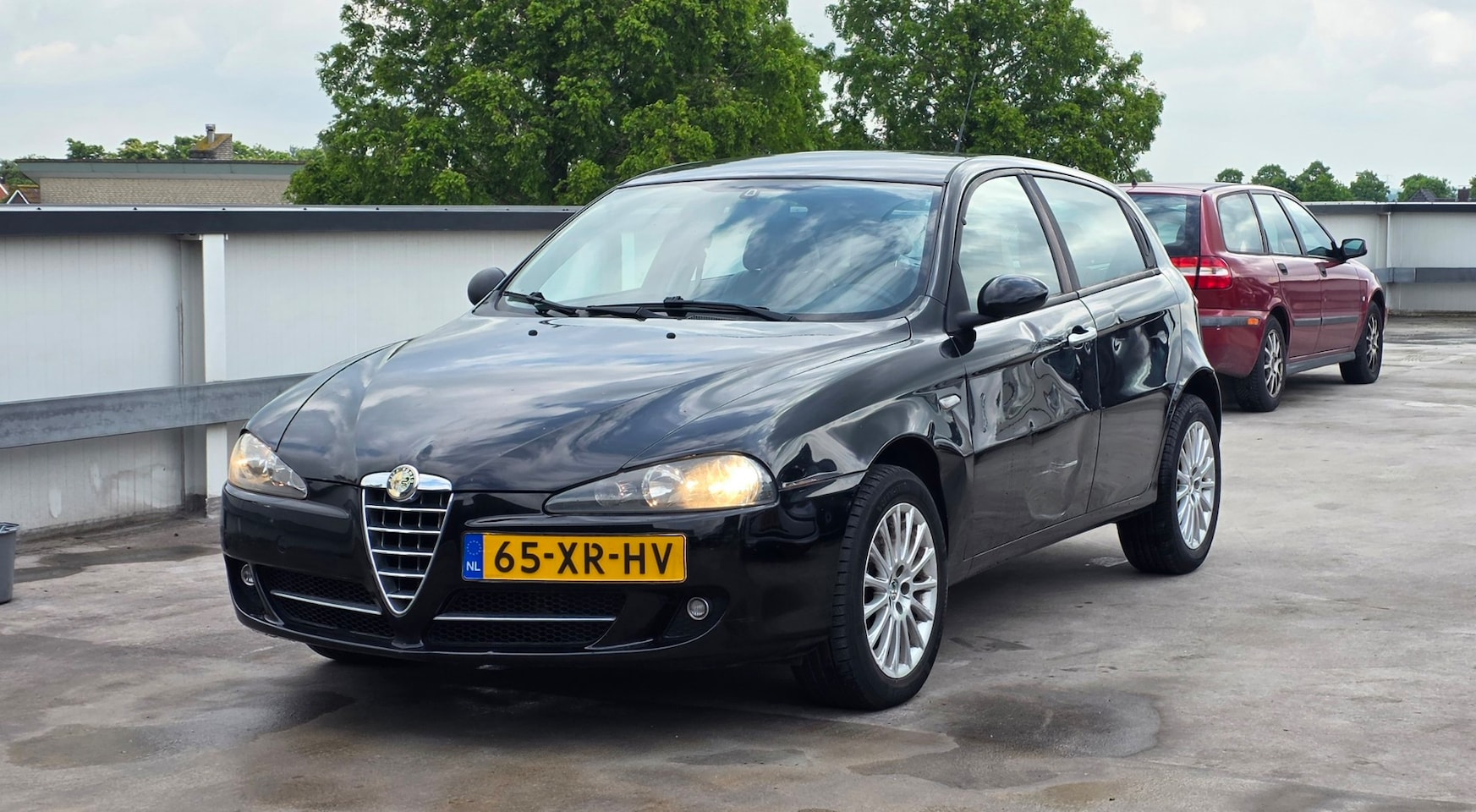 Alfa Romeo 147 - 1.6 T.Spark Business 1e Eigenaar Rondom Schade Rijdt goed! - AutoWereld.nl