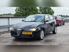 Alfa Romeo 147 - 1.6 T.Spark Business 1e Eigenaar Rondom Schade Rijdt goed