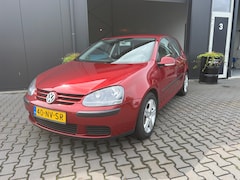 Volkswagen Golf - 1.6 FSI Trendline ( ZEER NETTE AUTO )