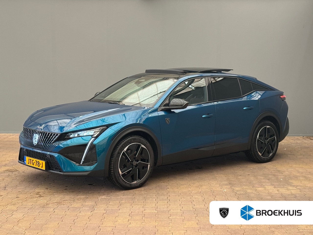 Peugeot e-408 - GT Avantage 58 kWh Focal | Pano | 360 Camera | AGR Stoelen | | 11 kW lader | Achteruitrijc - AutoWereld.nl
