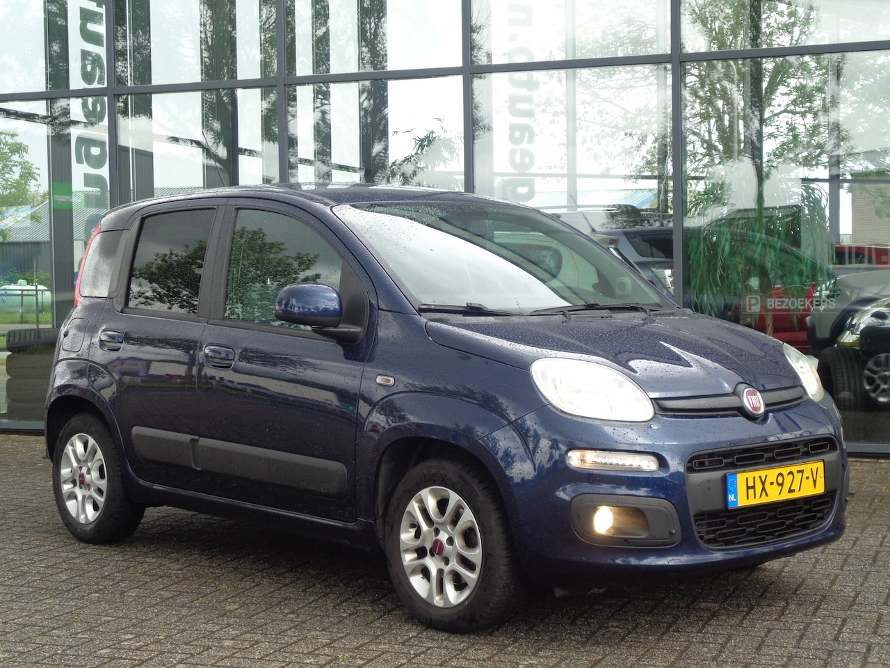 Fiat Panda - 0.9 TwinAir Lounge 80 PK AUTOMAAT Clima LMV Navi Parkeersensoren - AutoWereld.nl