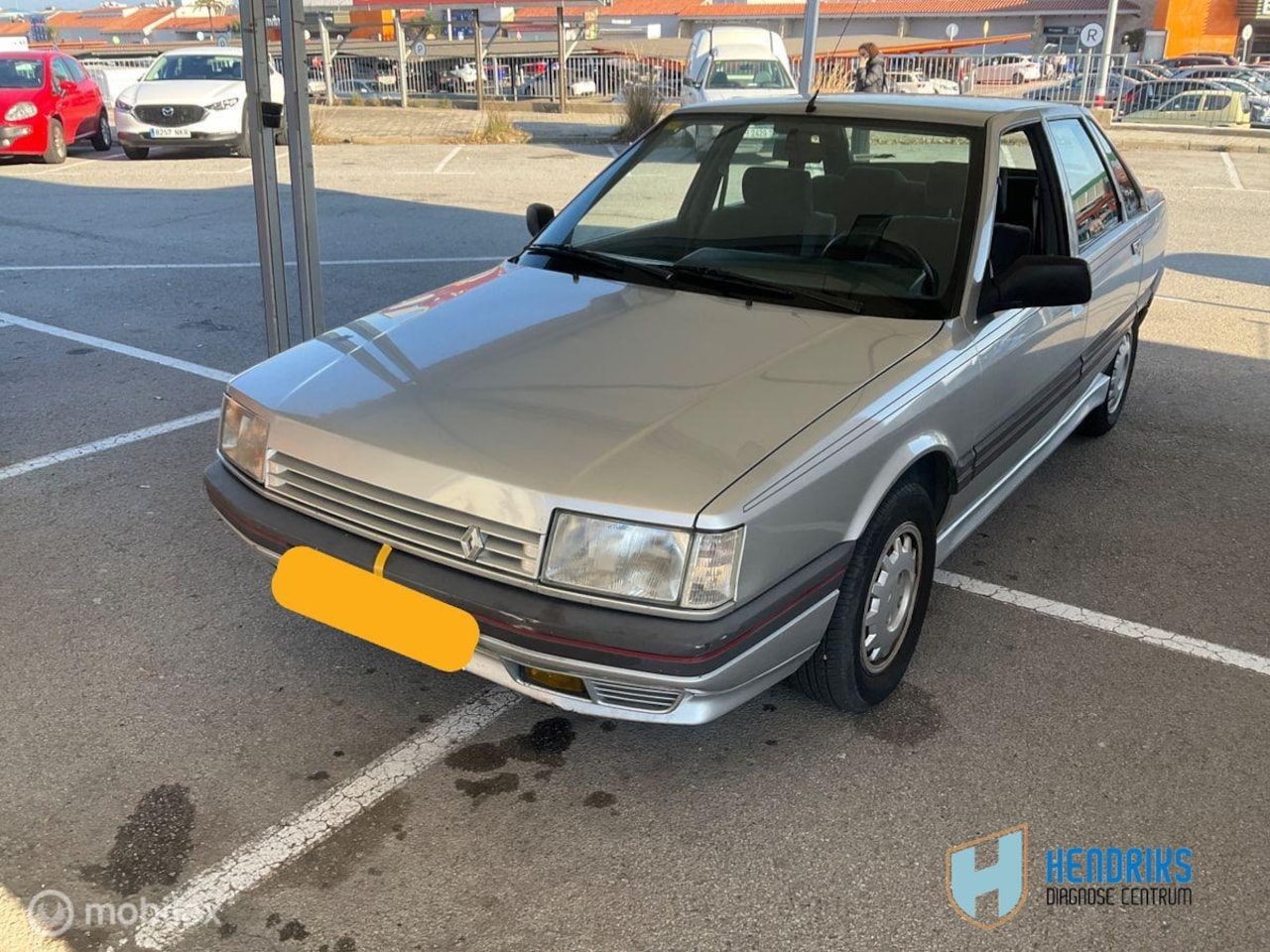 Renault 21 - 2.0 sedan UNIEK! - AutoWereld.nl