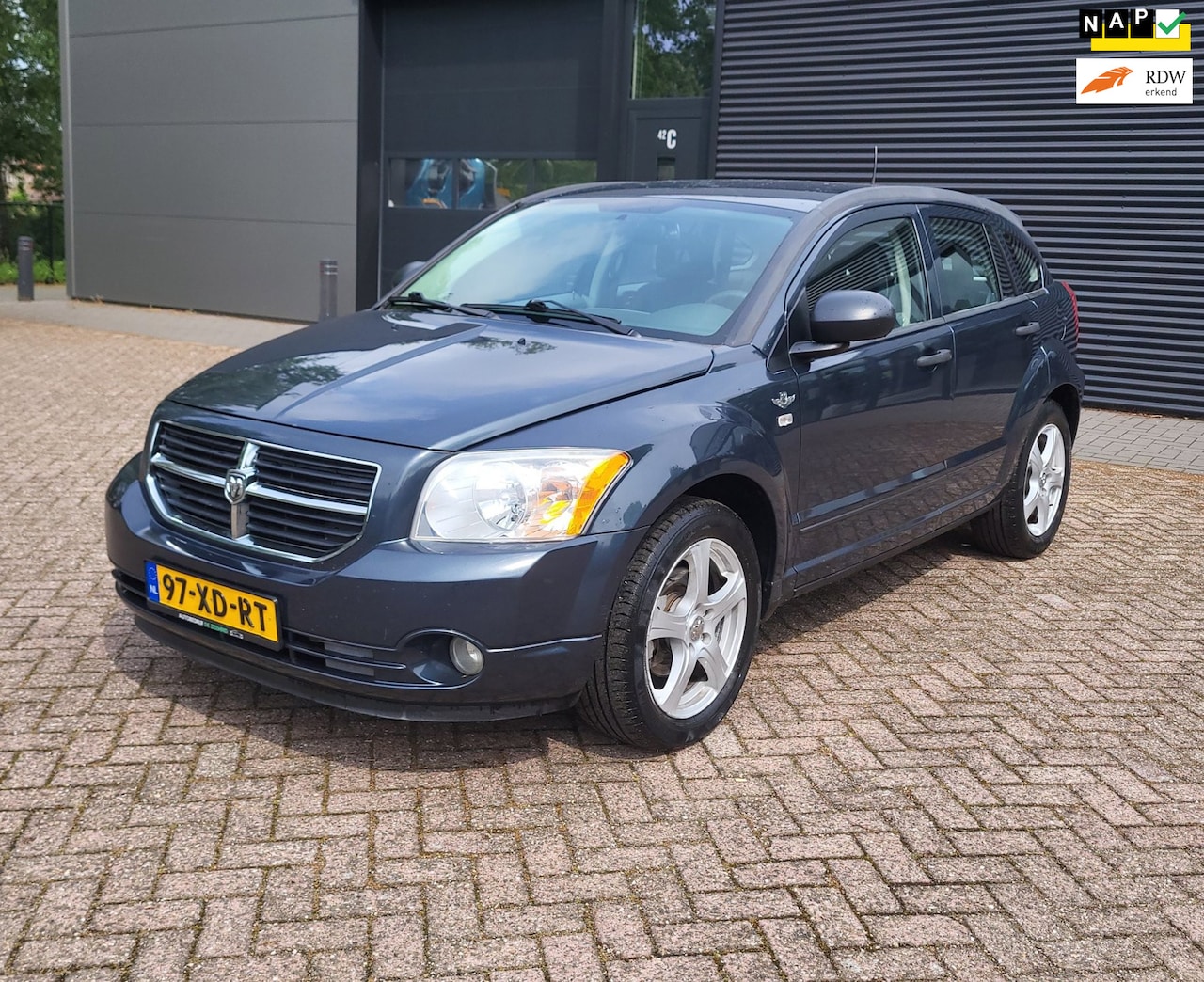 Dodge Caliber - 2.0 SXT Automaat,Leder,BT,Trekhaak,APK04/26! - AutoWereld.nl