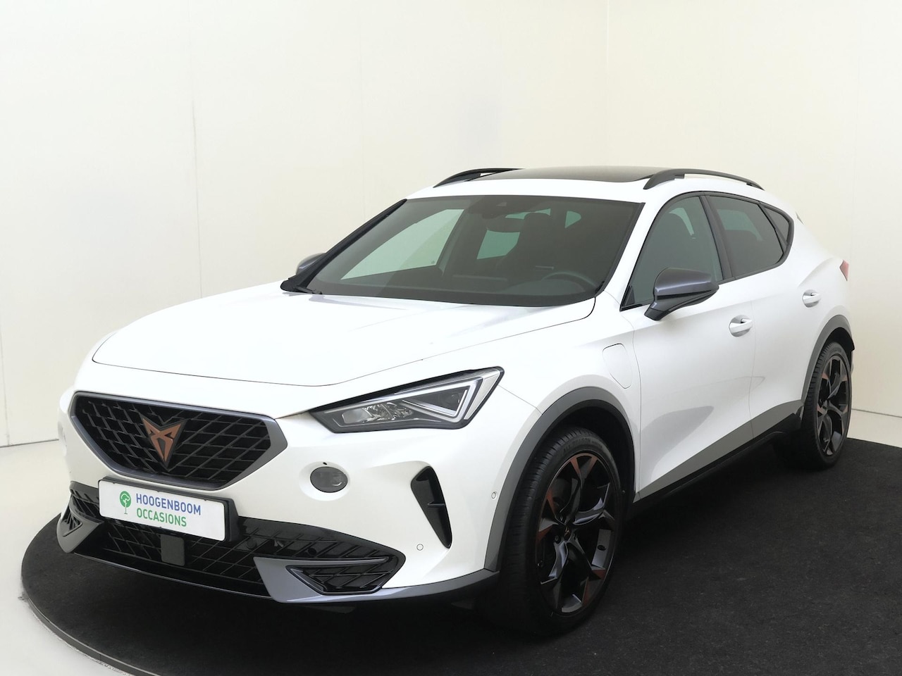 CUPRA Formentor - 1.4 e-Hybrid VZ Performance | SoH 93% | Panoramadak | Trekhaak | Parkeerassistent | Keyles - AutoWereld.nl