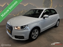 Audi A1 Sportback - 1.0 TFSI Advance Navigatie/Parkeersensoren
