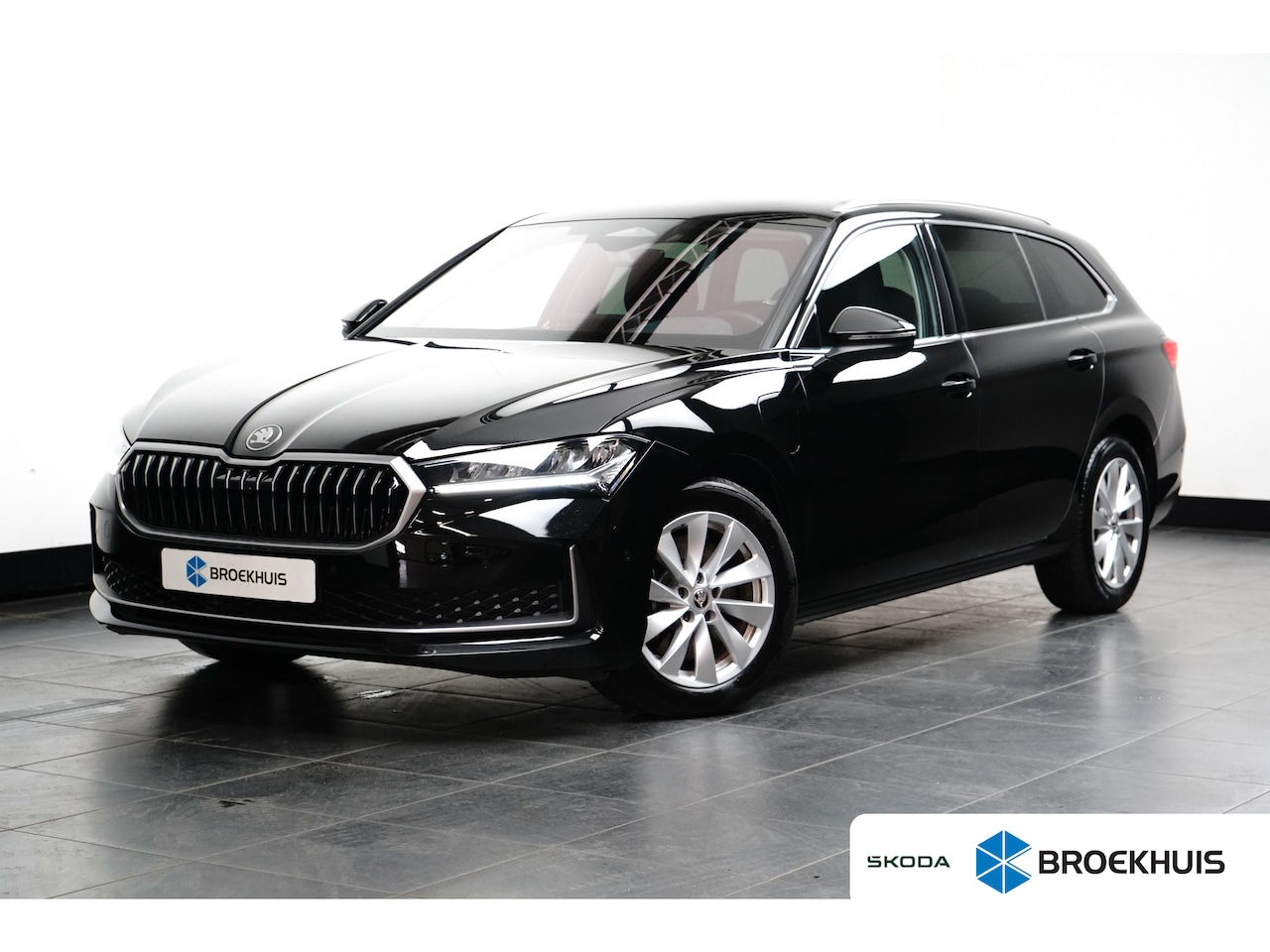 Skoda Superb Combi - 1.5 TSI iV 150kW Selection | Achteruitrijcamera | Airconditioning Climatronic 3-zones | St - AutoWereld.nl