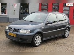 Volkswagen Polo - 1.4-16V Trendline , 5 DEURS , Trekhaak