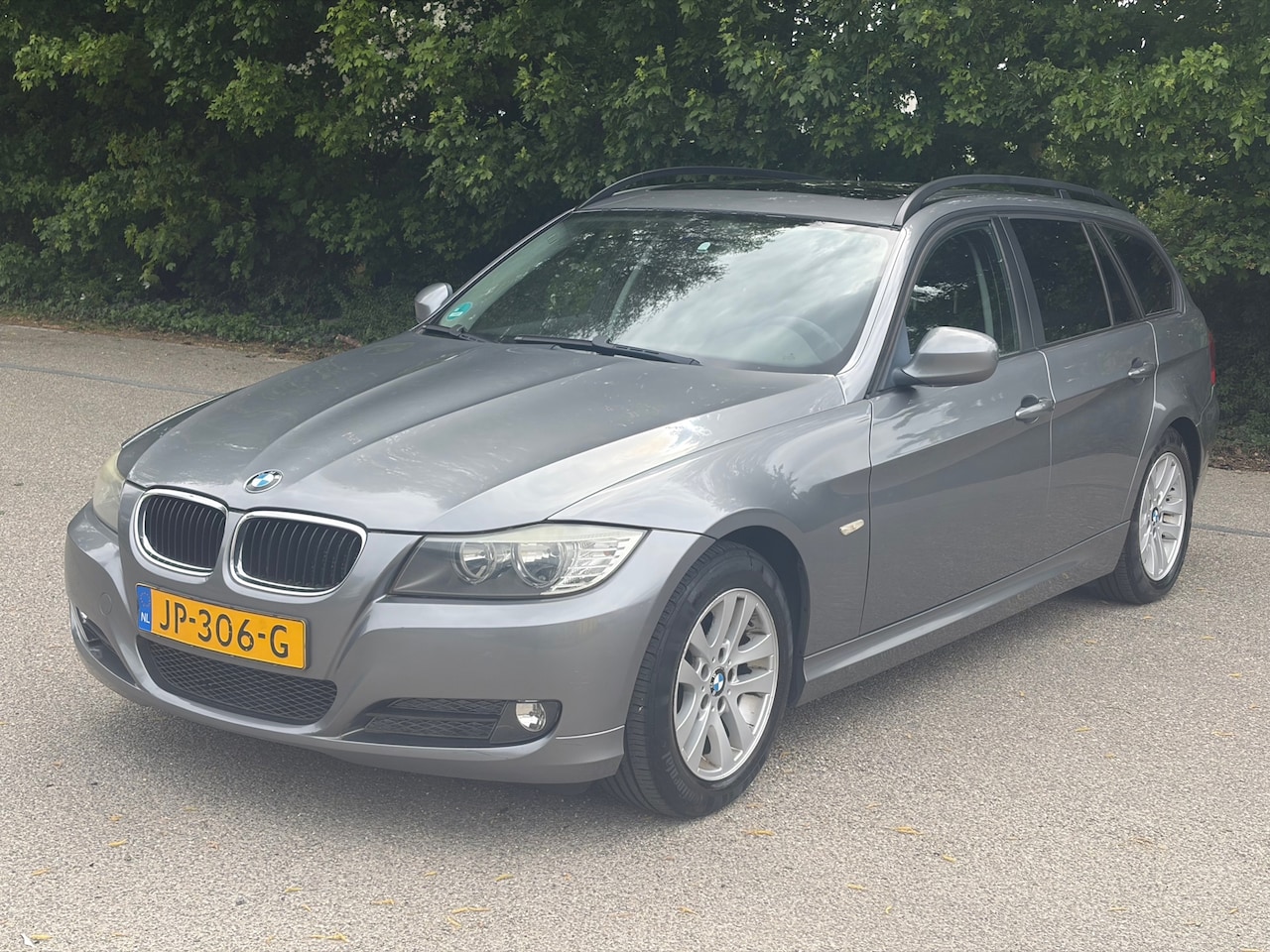 BMW 3-serie Touring - 318i Business Line Airco! Pano! 192DKM! - AutoWereld.nl