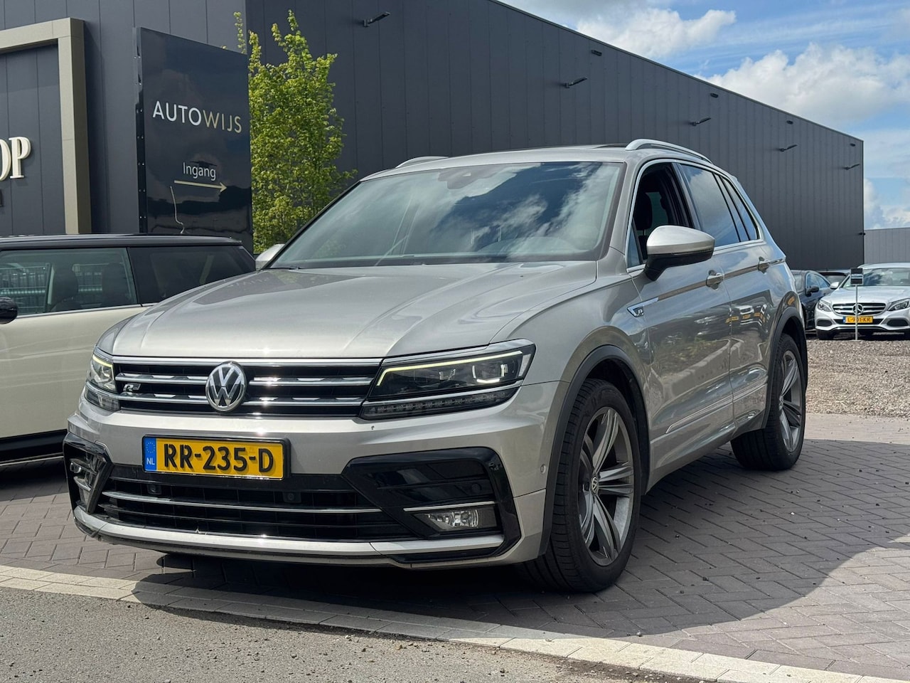 Volkswagen Tiguan - 1.4 TSI ACT Highline|PANO|R-LINE|AUT|NL AUTO|LED|MASSAGE|KEYLESS - AutoWereld.nl