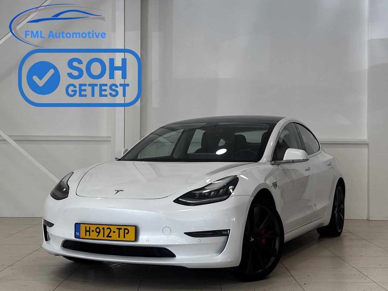 Tesla Model 3 - Performance AWD 75 kWh | 89% SOH | Accu Refurbished | Lichtmetalen velgen | Autopilot - AutoWereld.nl