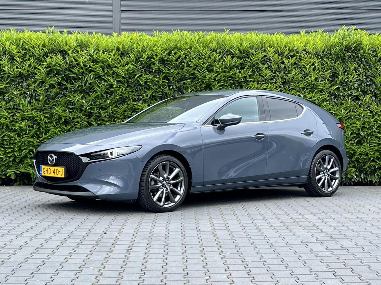 Mazda 3 - 2.0 e-SkyActiv-X M Hybrid 180 Luxury, BOSE SOUND, NAVIGATIE, KEYLESS, CRUISE CONTROL, CLIM - AutoWereld.nl