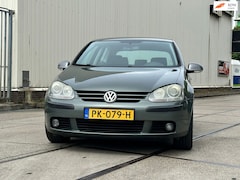Volkswagen Golf - 1.6 FSI Turijn Xenon/Carplay/Stoelverw/17inc