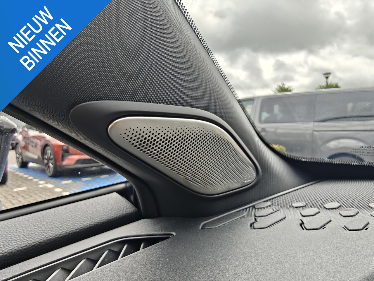 Toyota C-HR - 2.0 Plug-in Hybrid 220 Executive 1e EIGENAAR NL-AUTO - AutoWereld.nl